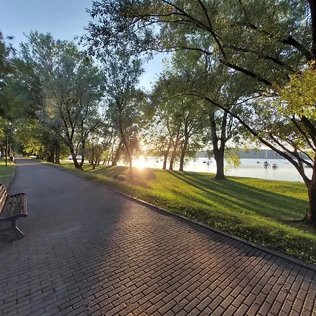 - Maggiore Entire - Parking *